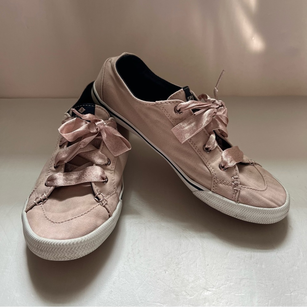 Sperry Pink Canvas Sneakers with Satin Ribbon Laces Womens size 8